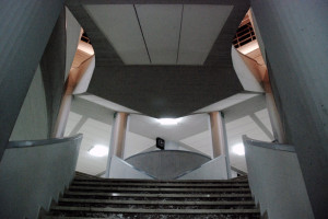 Scalinata interna Accademia di Belle Arti - L'Aquila Fonte: Wikipedia